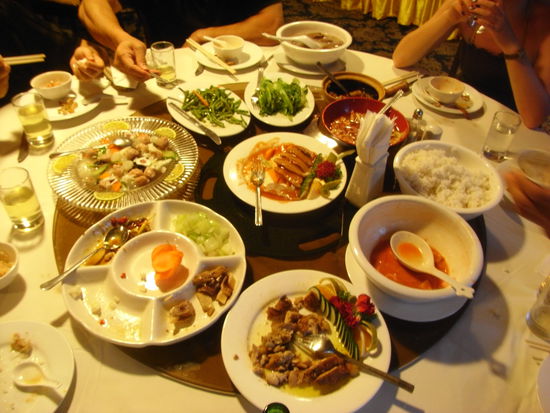 Abendessen an Bord des Kreuzfahrtschiffs