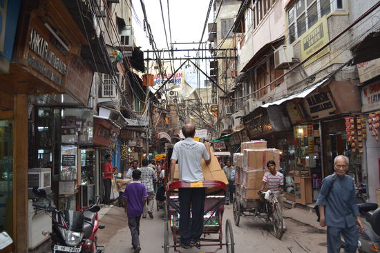 die Stromkabel verlaufen hier etwas willkuehrlich