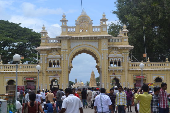 Eingangstor Amba Vilas Palace