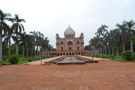 Safdarjang's Tomb
