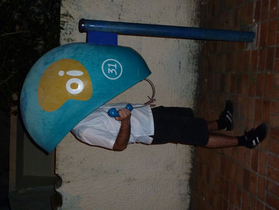 Hier wirst de so richtig vollgelabert! Ne OI-PUNK-Zelle mal anders