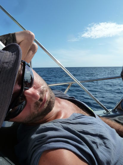 Nach einer langen Fahrt einfach mal die Augen schliessen