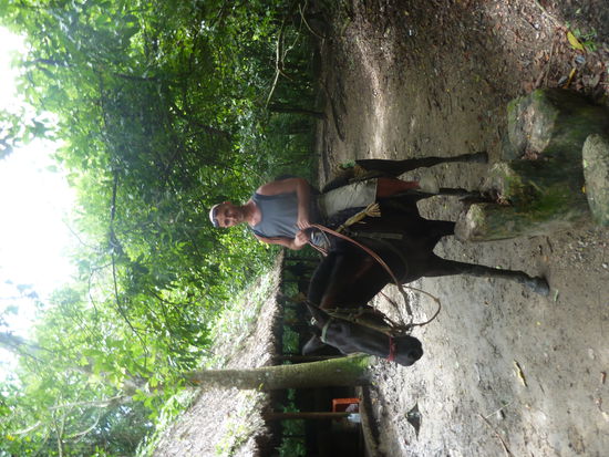 Fuers erste Mal auf nem Gaul halten wir uns doch ganz gut, gell