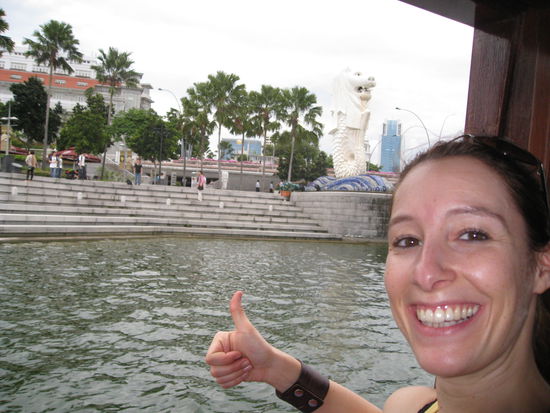 River boat tour und der Merlion im Hintergrund  Ich sage dazu nur: "thumbs up"