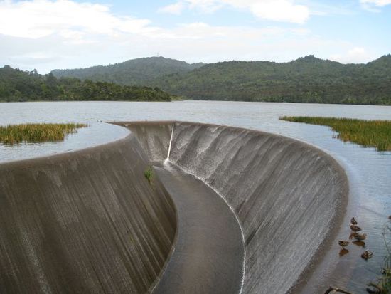 Lower Nihotupu Damm