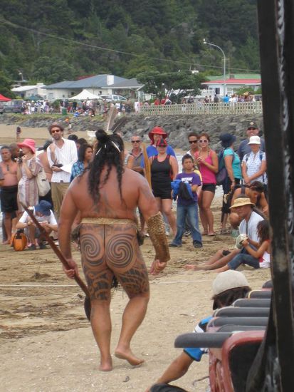 ein richtiger Maori  von hinten
