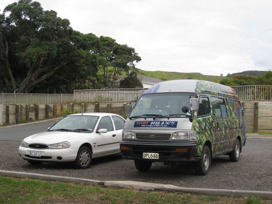 unsere Autos in Opononi