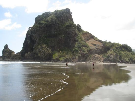 Piha Beach
