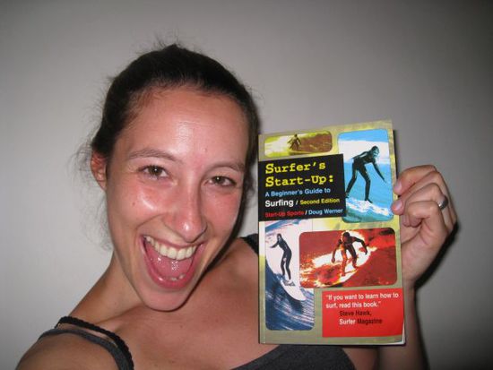 Den abend davor kam Dean in mein Hostel und hat mir dieses Buch gegeben damit ich schon einmal grob weiß wovon er morgen redet bzw. ich etwas mehr Ahnung vom Surfen habe