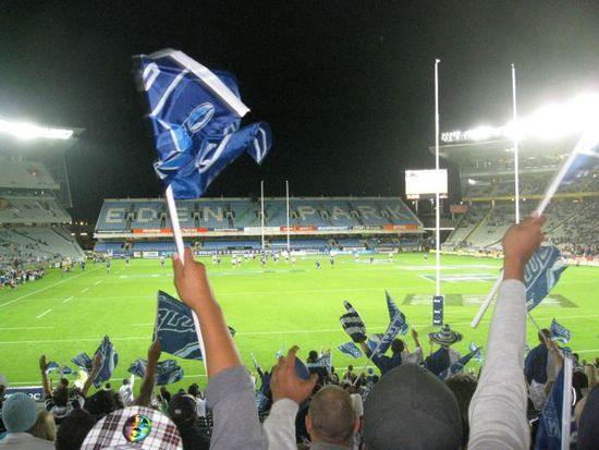 Rugby in Auckland- Eden Park! Auckland Blues haben gewonnen