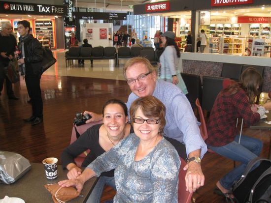 Marsha, John und ich am Flughafen Auckland.... zwei Stunden später saß ich verheult im Flieger auf dem Weg nach Deutschland