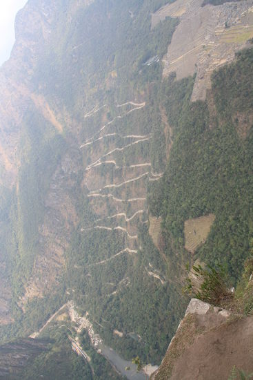 Die Kurven auf denen der Bus faehrt. Der Pfad fuehrt einfach geradeaus nach oben...