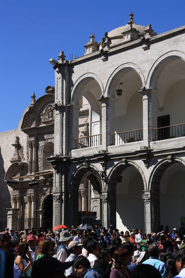 Plaza de Armas in der weissen Stadt Arequipa