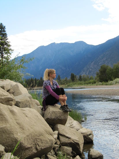 Am Fluss, direkt unterhalb der Farm.