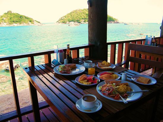 Breakfast in Paradise (mit Ameiseninvasion)