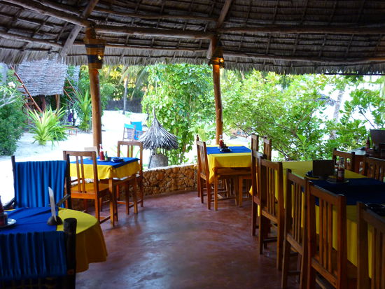 Hier haben wir gefrühstückt bei Evergreens. Supergemütlich und mit direktem Blick nach rechts zum Meer 