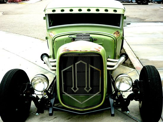 West Coast Customs - auf dem Parkplatz