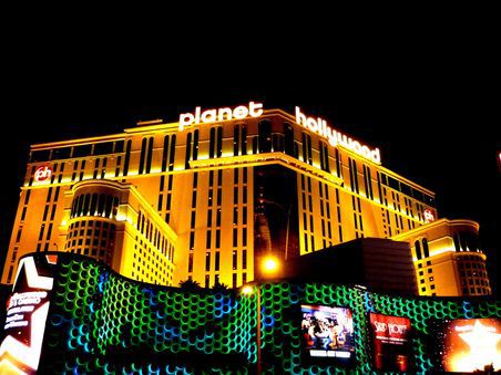 Planet Hollywood, irgendwo da ist unser Zimmerfenster