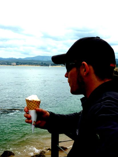 Don Imi beim Eisessen