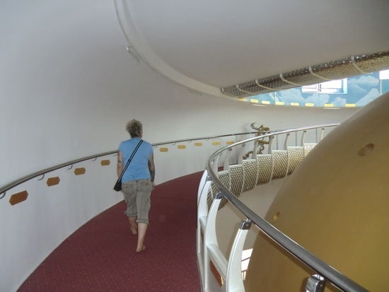 dann immer im Kreis nach oben