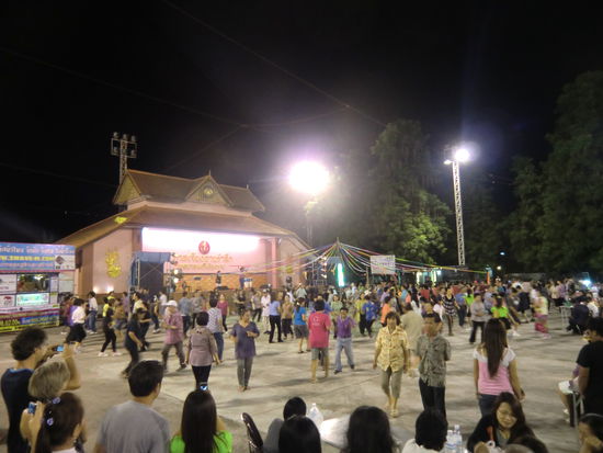 Livemusik mit öffentlicher Tanzveranstaltung