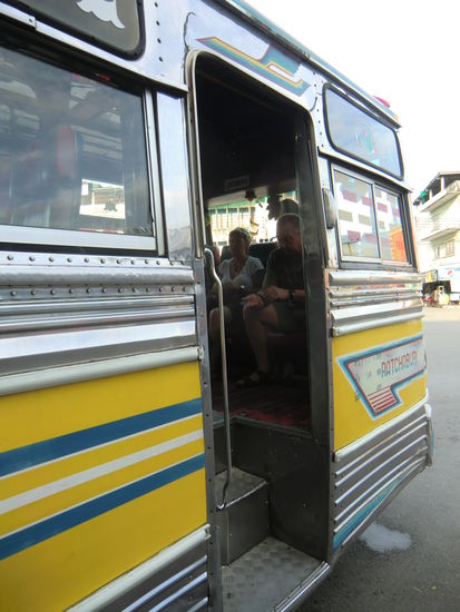 mit unserem Gepäck sitzen wir mal ganz hinten