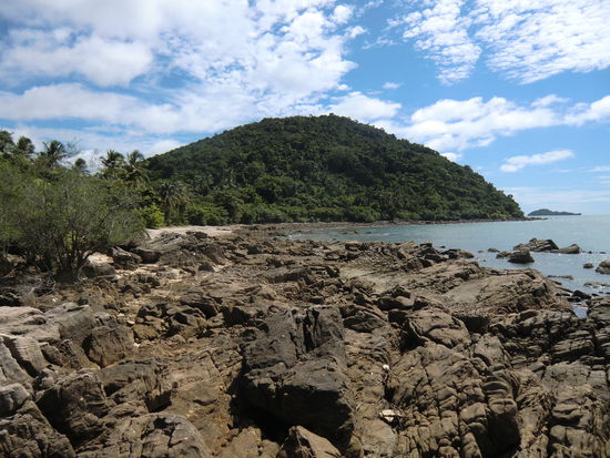 .....und sehen, dass es dahinter genauso weiter geht.