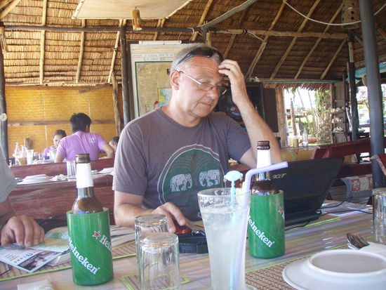 ..wat schreibt DER bloß !!...wat schreibt DER bloß... !!