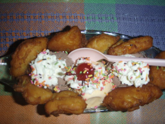 frittierte Banane mit Eis ( sau lecker )