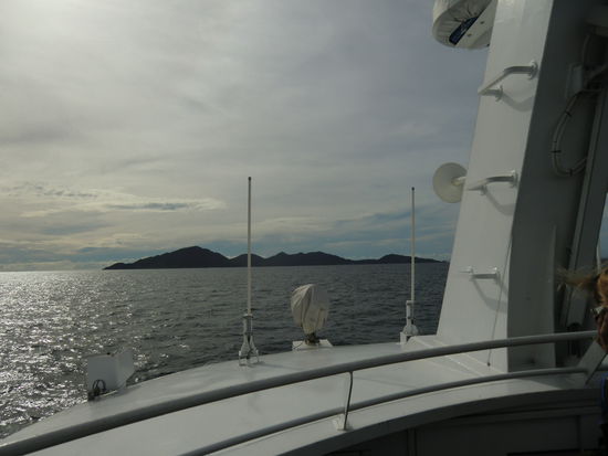 ......kommt näher .......