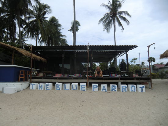 Resort vom Strand aus mit Chillarea