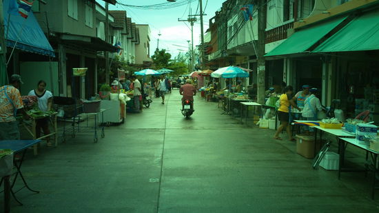 Marktstraße in Thongsala