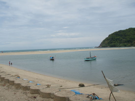 der Übergang zur Insel Koh Ma bei Ebbe