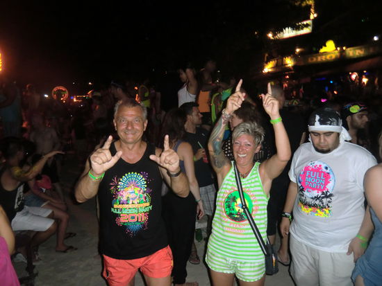 PARTY !!!!!!!! Zeigt her Eure Hände !!!!