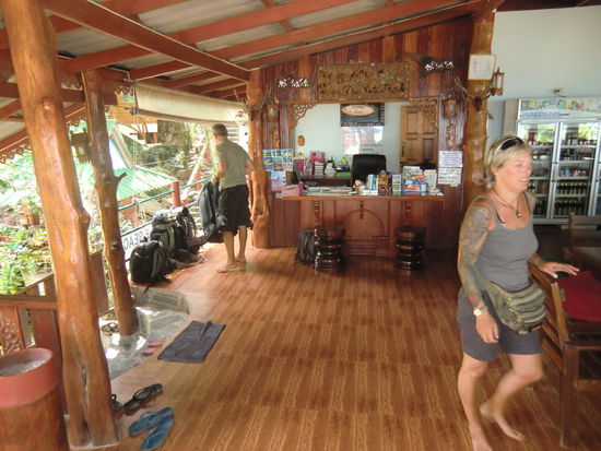 die Reception mit angeschlossener Gaststätte