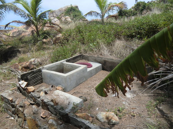 ...und ne öffentliche kostenlose Toilette gibt es hier auch...