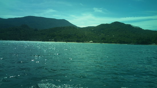 ...links dann Ao Thong Nai Tan Yai