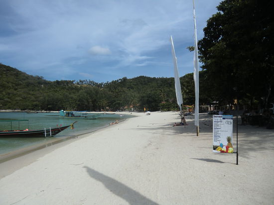 der Strand Thong Nai Tan Yai rechtsseitig
