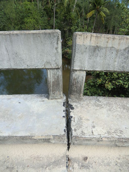 Anfang der Brücke......