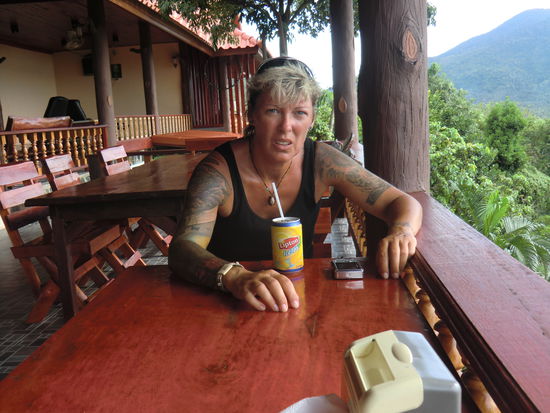 Die Mutti schaut auch ein wenig gequält, hat's aber auch geschafft