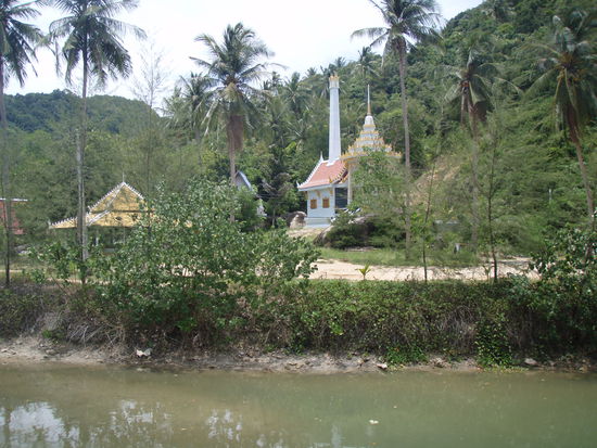 da isser..wir müssen nur rüber kommen......