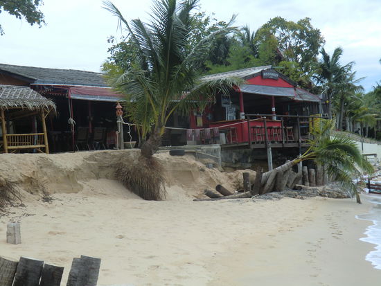 Beachrestaurant vom "Moonhut Resort"