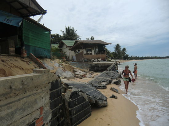 diese Beachbar hat es ganz schlimm getroffen