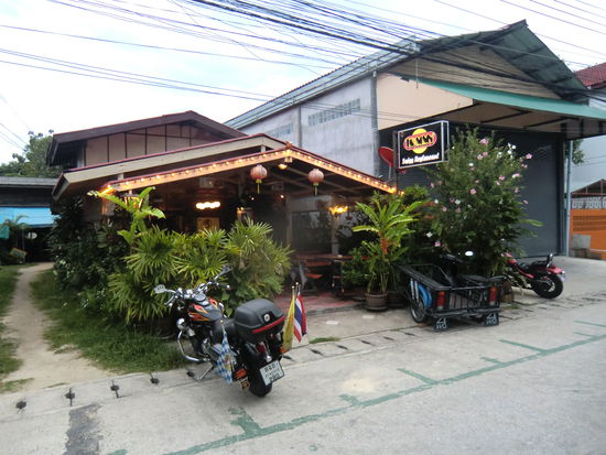 Tommy Restaurant in Mae Nam