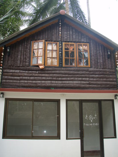 das auch...passt aber nur ein Bett rein.... 