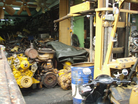 dem "Gehweg" wird gelagert....