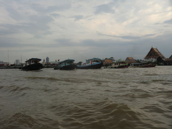 noch schnell vor den 5 Schleppern vorbei