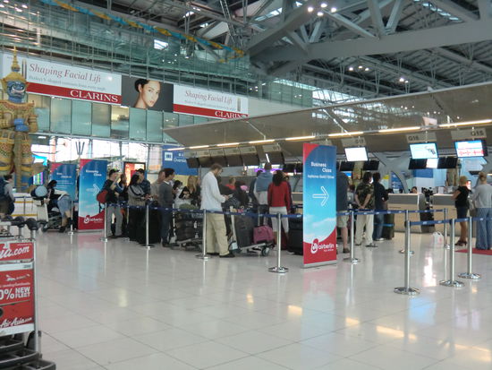 der Abflugschalter ist jetzt schon gefüllt