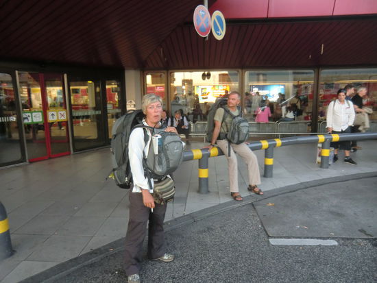 jau.......sie haben uns doch rein gelassen !!!