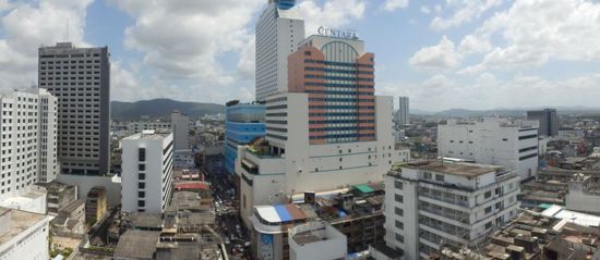 Panoramabild von der Aussicht aus dem Zimmer